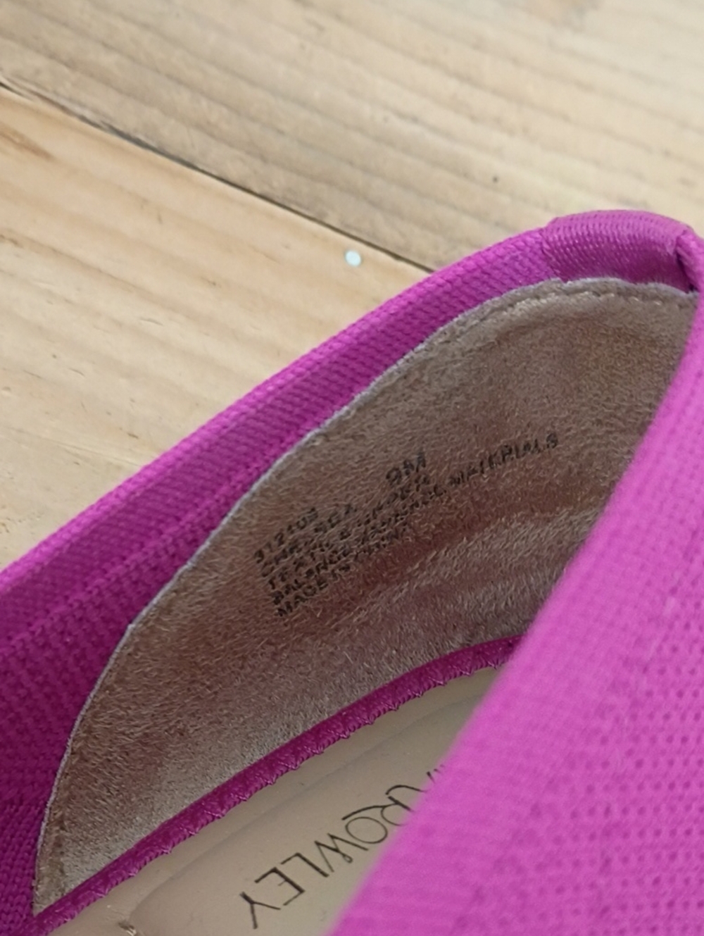 Cynthia Rowley Pink Pointed Toe Chelsea Flat Shoes Size 9M - Picture 5 of 11